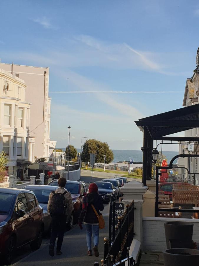 No 6 Quality Guesthouse Llandudno Exterior foto